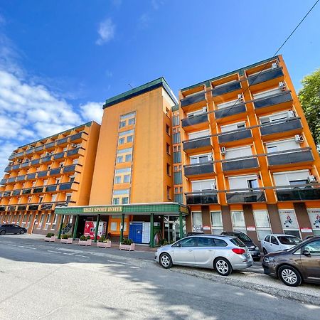 Tisza Sport Hotel Szeged Eksteriør bilde