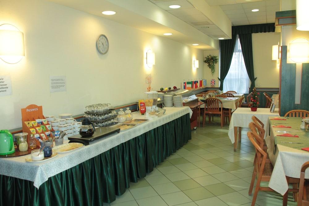 Tisza Sport Hotel Szeged Eksteriør bilde