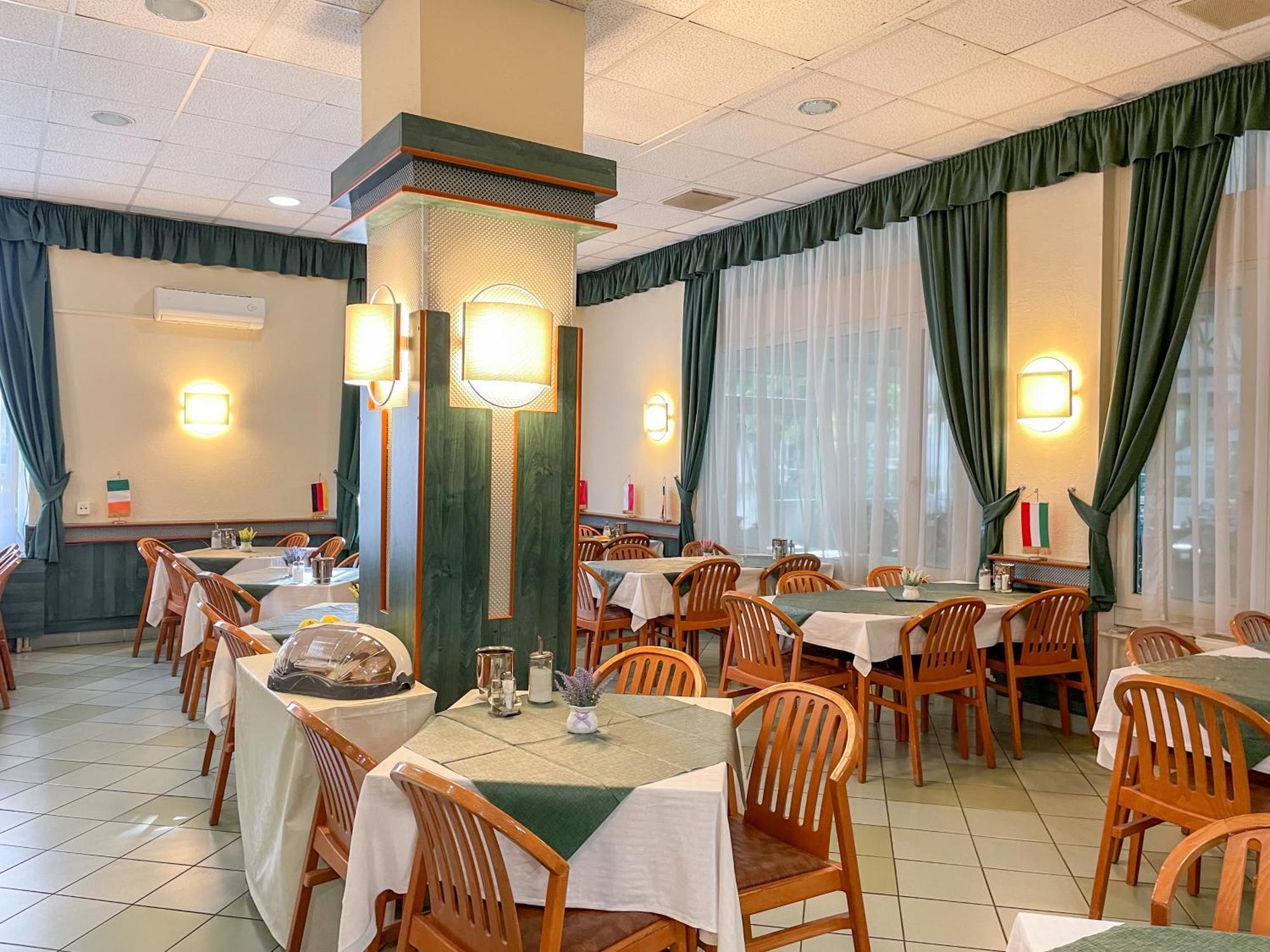 Tisza Sport Hotel Szeged Eksteriør bilde
